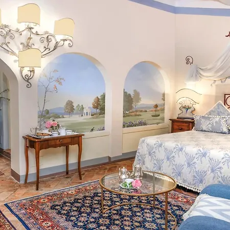 Il Falconiere Relais & 5* קורטונה