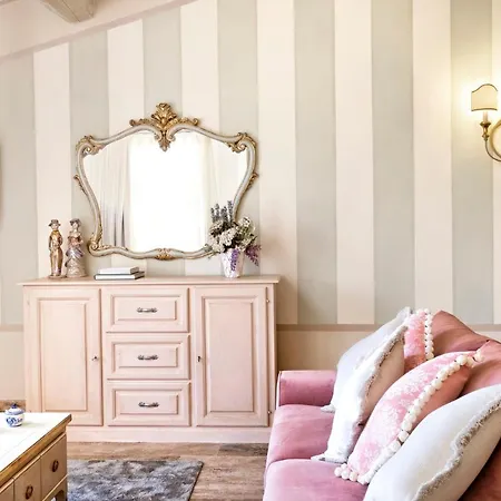 מלון Il Falconiere Relais &