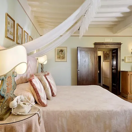 מלון Il Falconiere Relais &