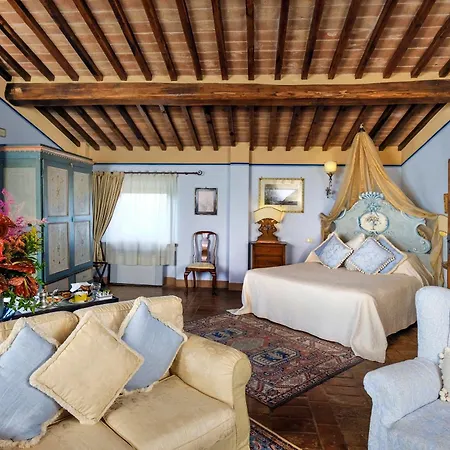 Il Falconiere Relais & מלון 5*