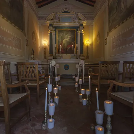 호텔 Il Falconiere Relais & 5*