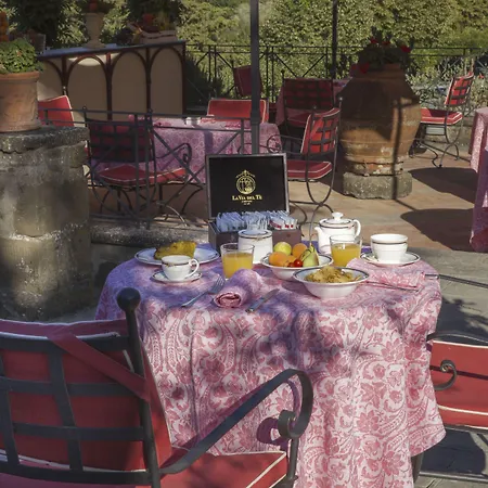 Il Falconiere Relais & ホテル コルトーナ