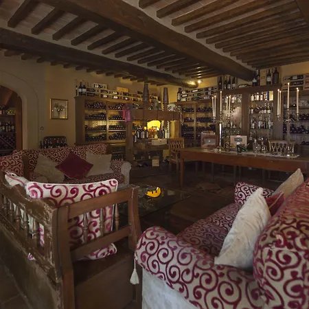 호텔 Il Falconiere Relais & 5*