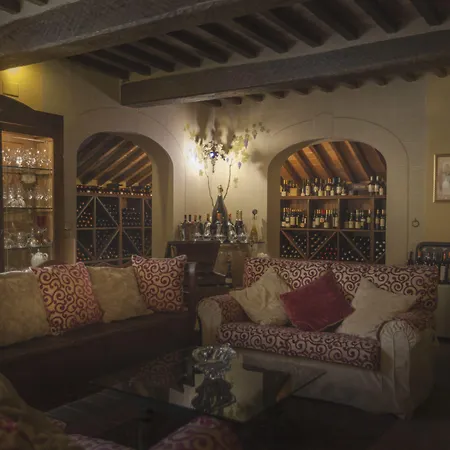 Il Falconiere Relais & ホテル