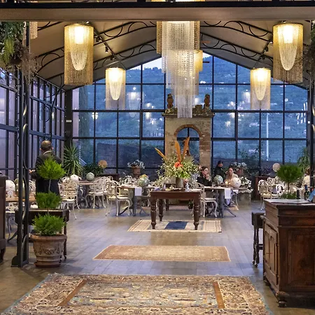 Il Falconiere Relais & コルトーナ