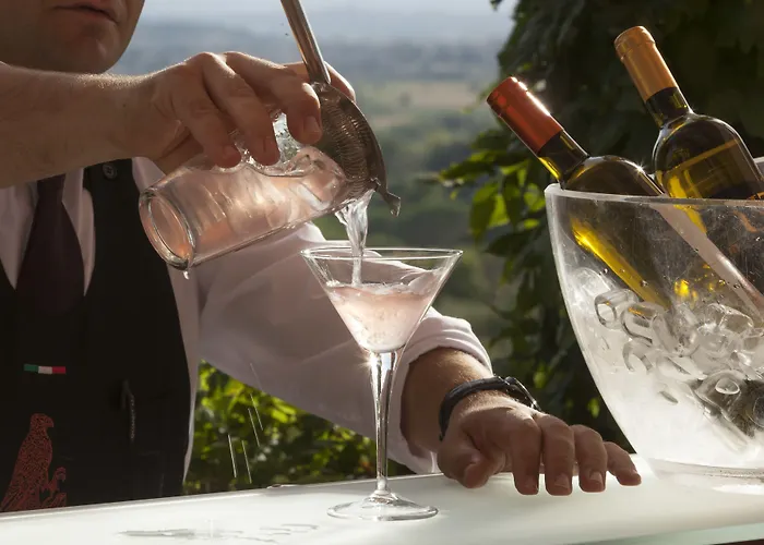 Hotell Il Falconiere Relais &